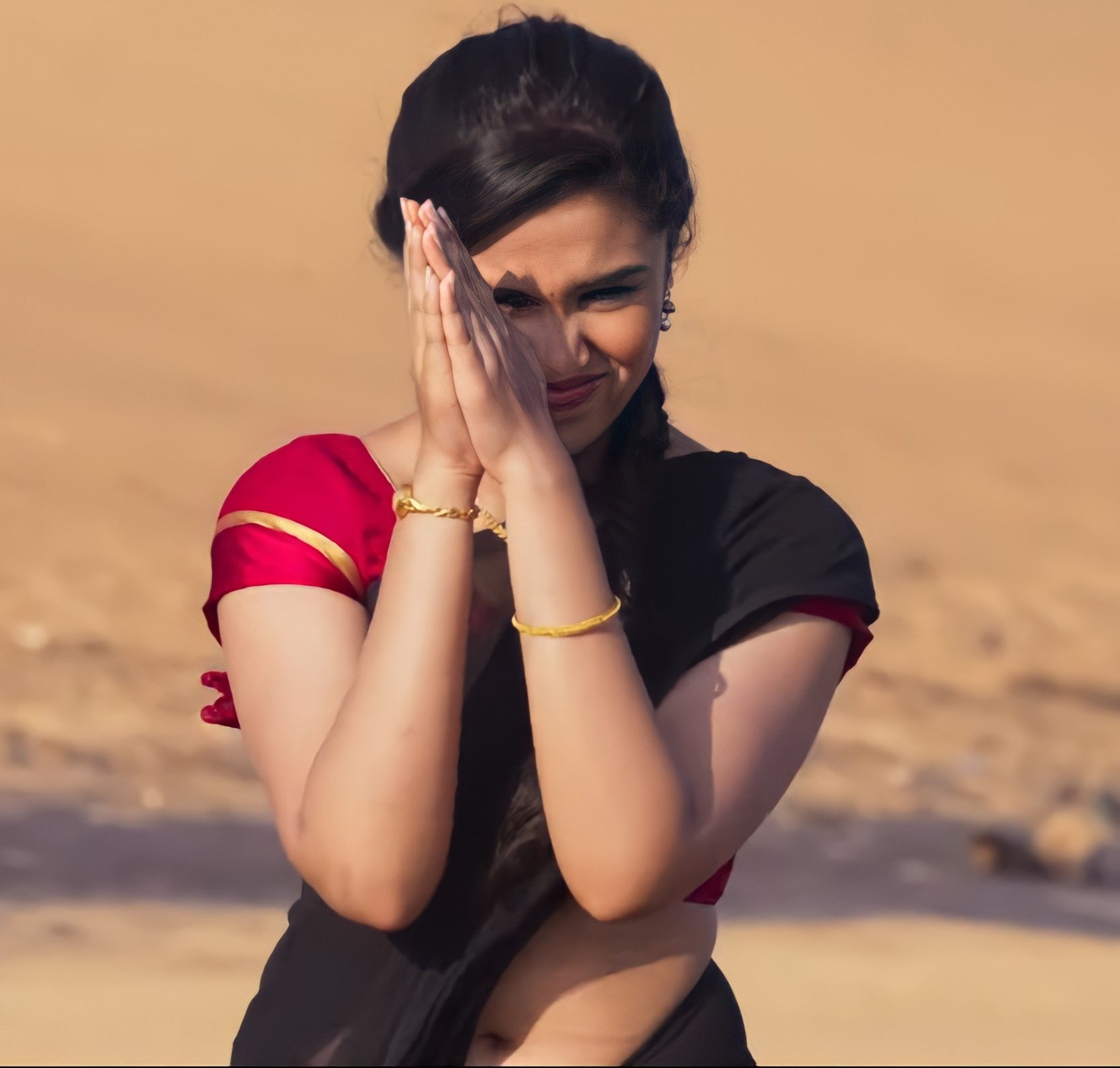 Krithi Shetty Photos In Ranguladdhukunna Video Song Telugu Nestam